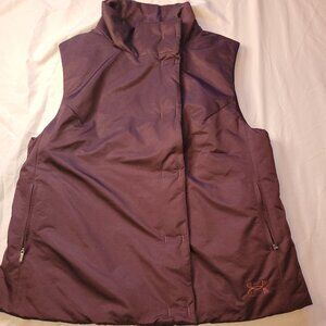 Under Armour cold gear women's plum puffer vest, XL